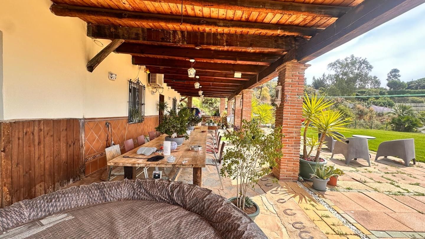 Terrace of Country house to rent in Estepona  with Private garden and Swimming Pool