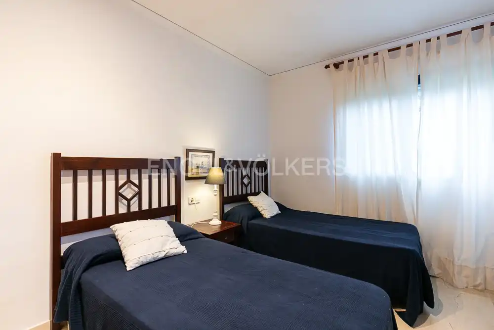 Habitación de Apartamento en venta en Xeraco con Aire acondicionado, Calefacción y Jardín privado