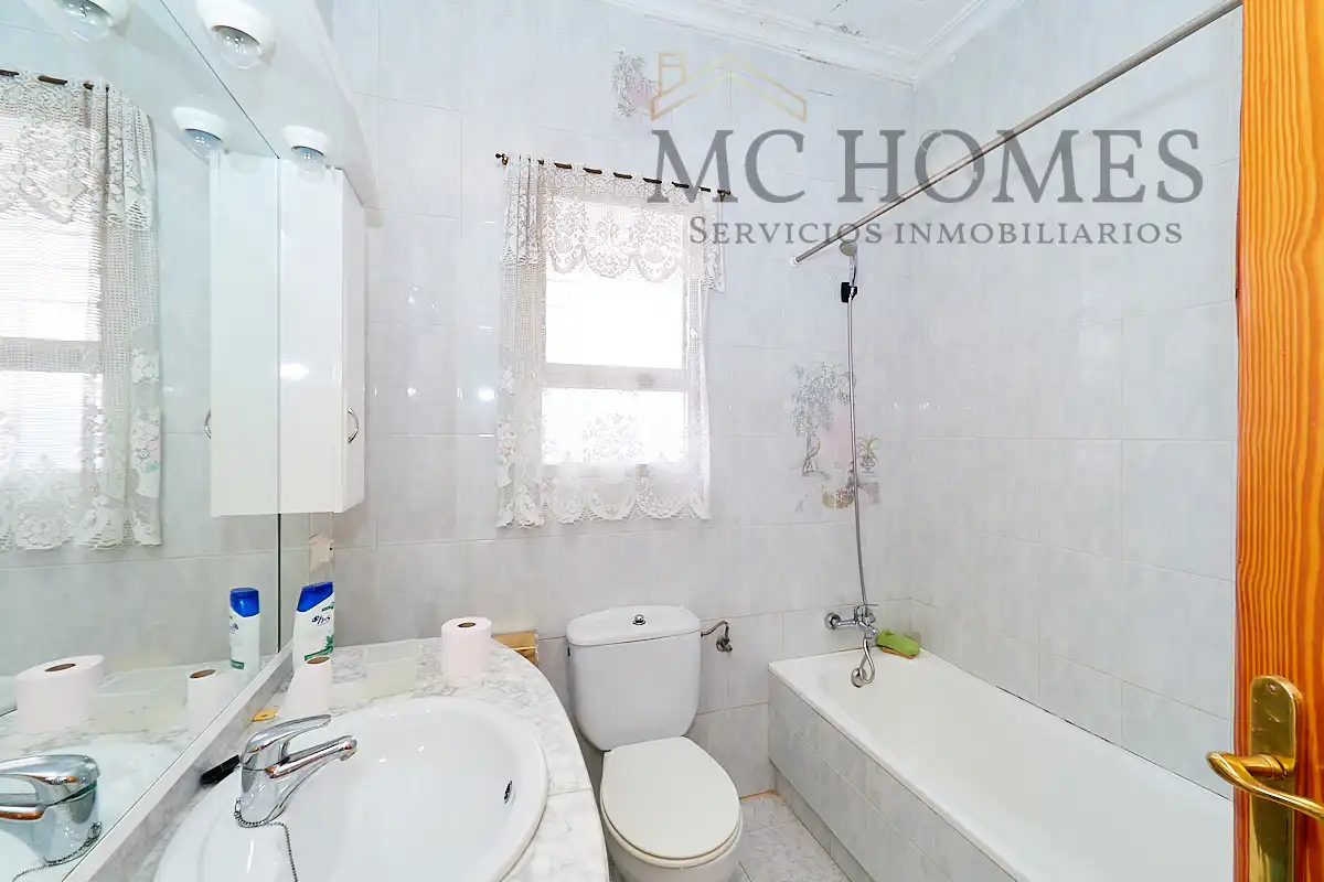 House with terrace for sale in Calle de Atanagildo, imagen 26