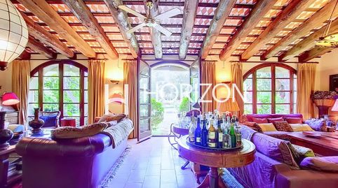 Foto 2 de Casa adosada en venta en Calle Nou, L'Armentera, Girona