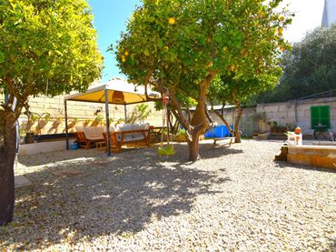House with garden for sale in Muro