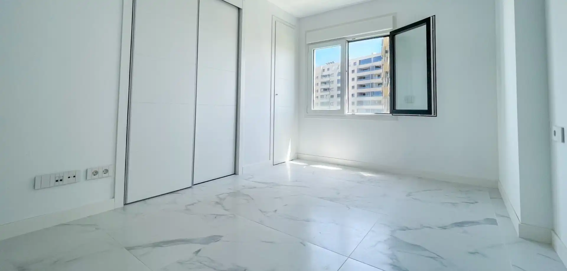 Apartamento con piscina en venta en Orihuela Costa, imagen 15