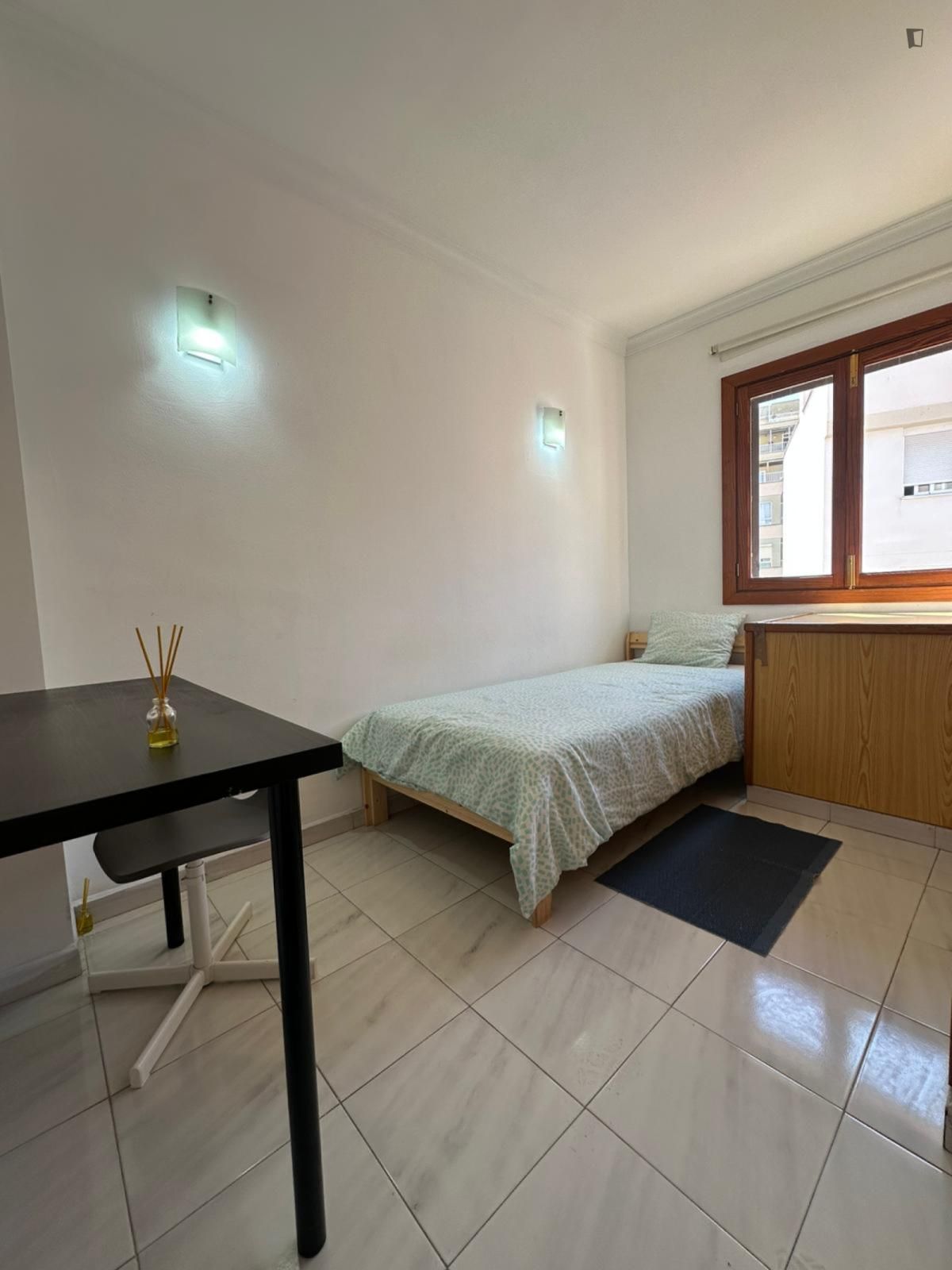 Habitación de Apartamento para compartir en  Palma de Mallorca con Amueblado, Horno y Lavadora