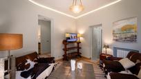 Living room of Flat to rent in  Madrid Capital  with Air Conditioner, Heating and Parquet flooring