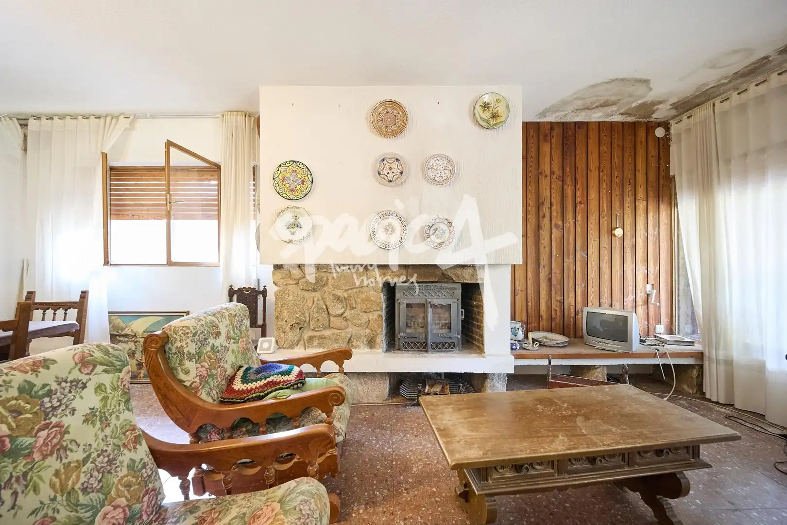 Living room of Houses for sale in Galapagar  with Heating, Private garden and Terrace