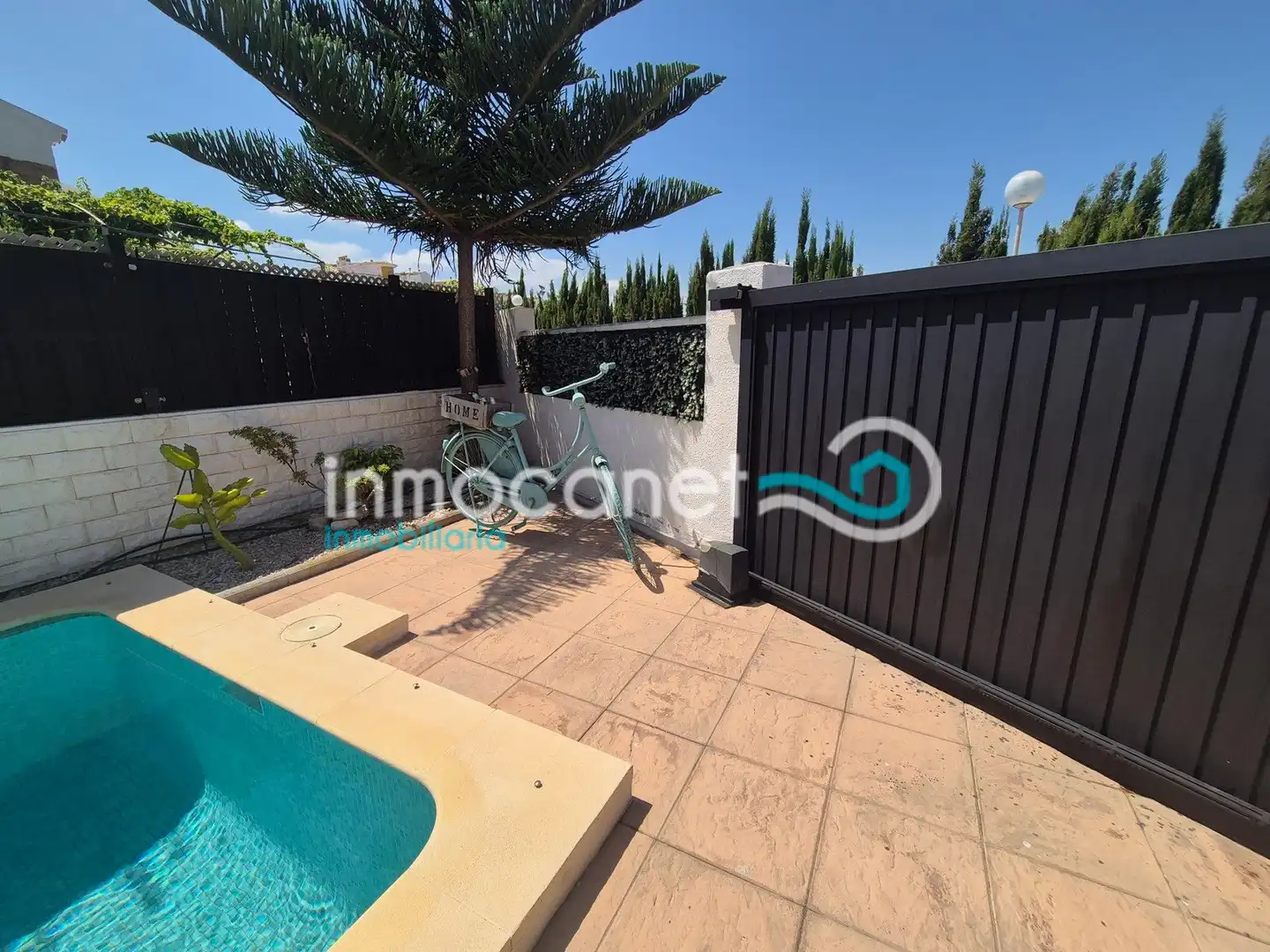 Piscina de Casa adosada en venda en Oliva amb Jardí privat, Terrassa i Piscina