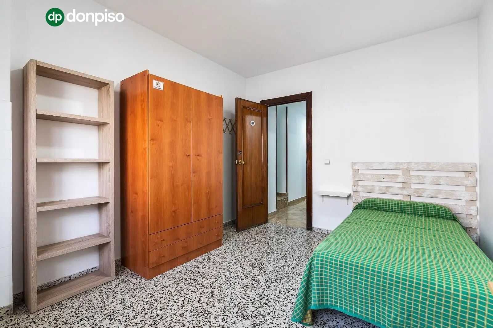 Habitación de Piso en venta en Granada