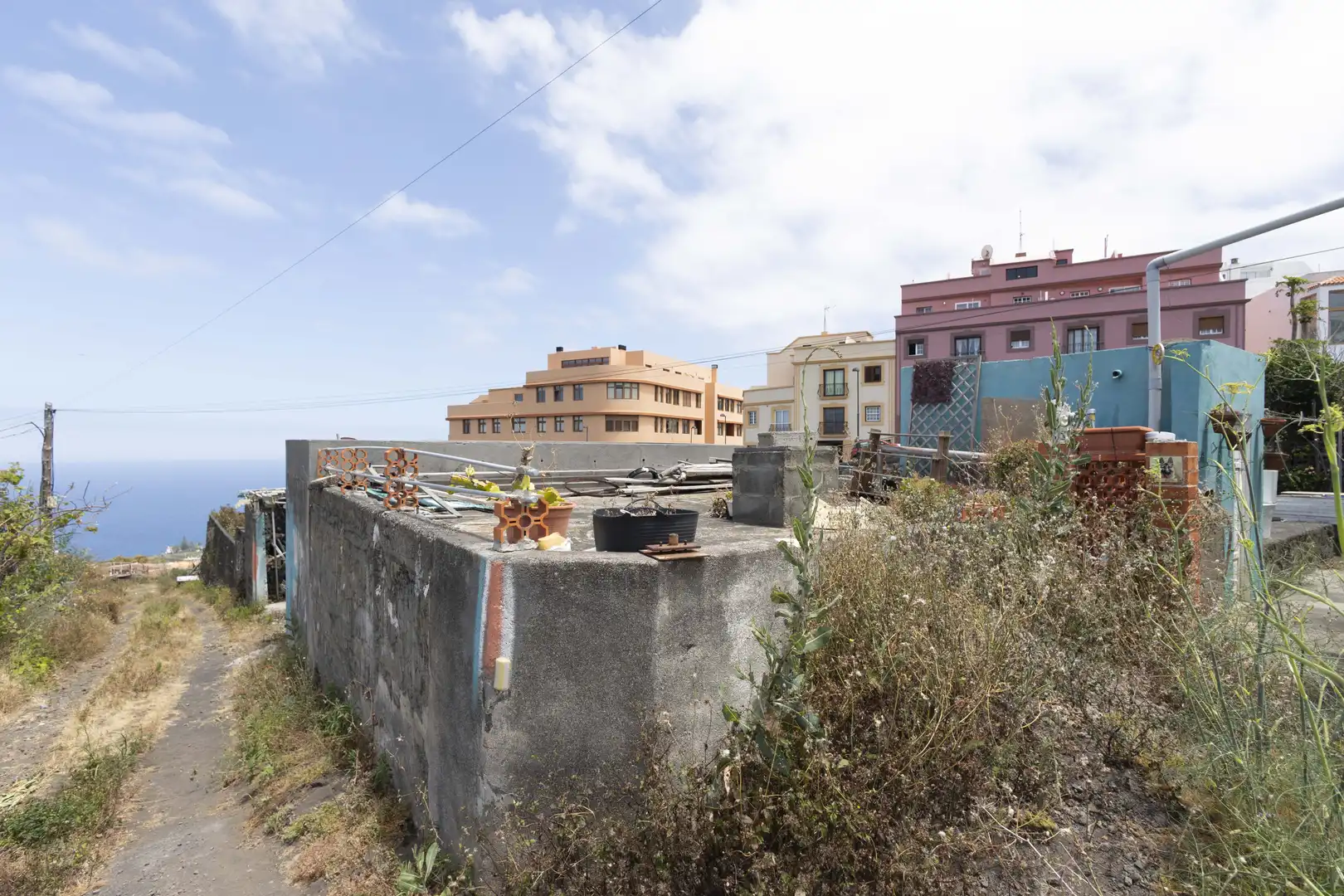 Vista exterior de Casa o xalet en venda en Breña Baja amb Jardí privat, Terrassa i Traster