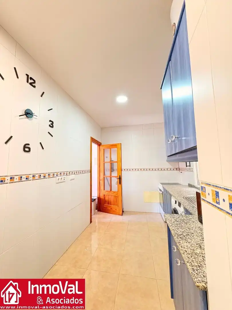 Cocina de Piso en venta en Garrucha con Calefacción y Amueblado