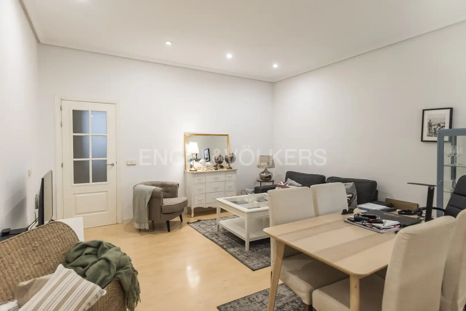 Wohnzimmer von Wohnung zum Verkauf in Madrid mit Klimaanlage und Heizung