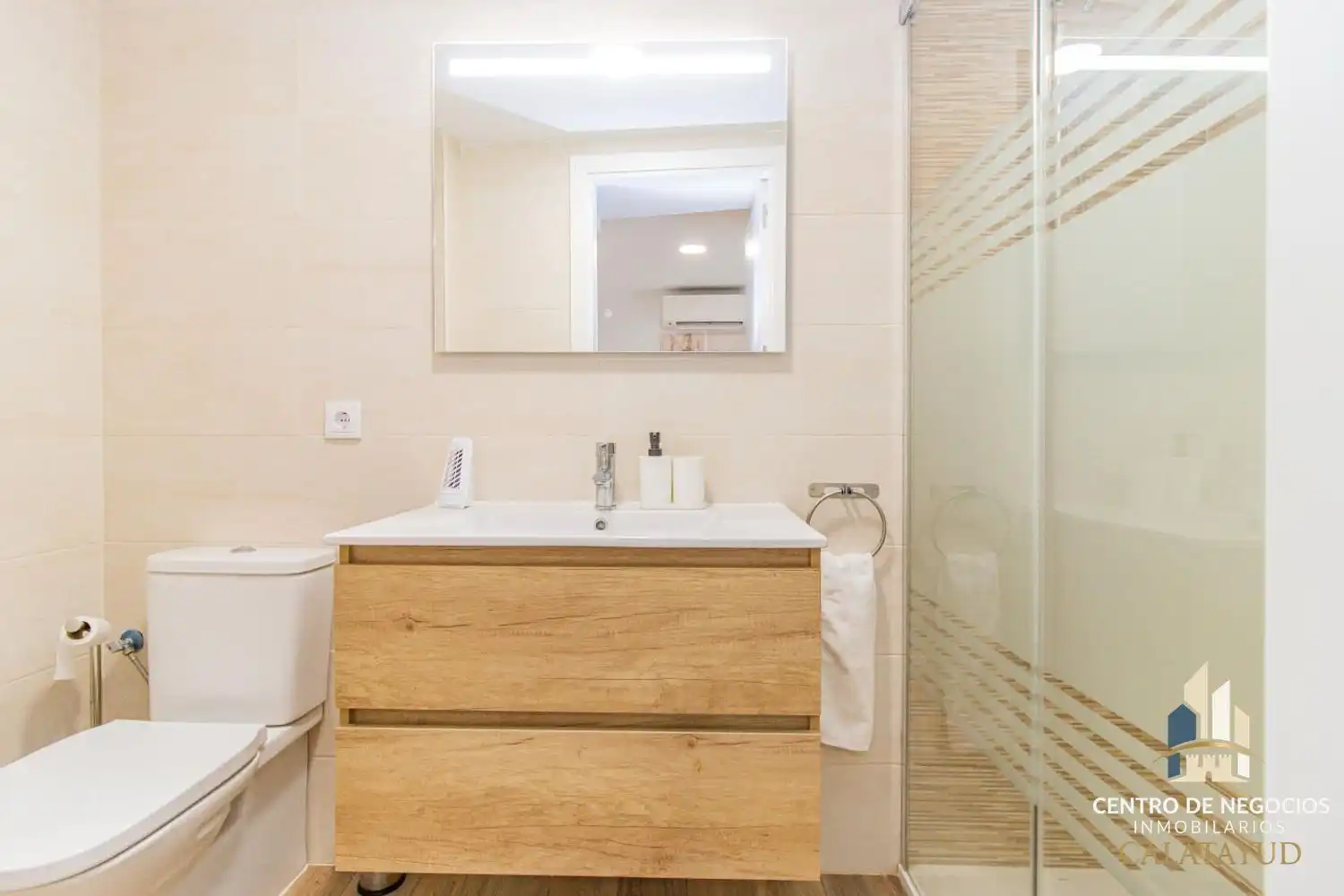 Badezimmer von Wohnung zur untervermieten in Calatayud mit Klimaanlage, Heizung und Möbliert