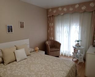 Bedroom of Flat for sale in Badalona  with Air Conditioner, Oven and Balcony
