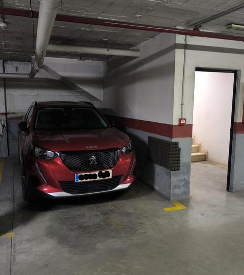 Foto 2 de Garatge en venda a Calle Rodríguez de la Fuente, 4, Pizarra, Málaga