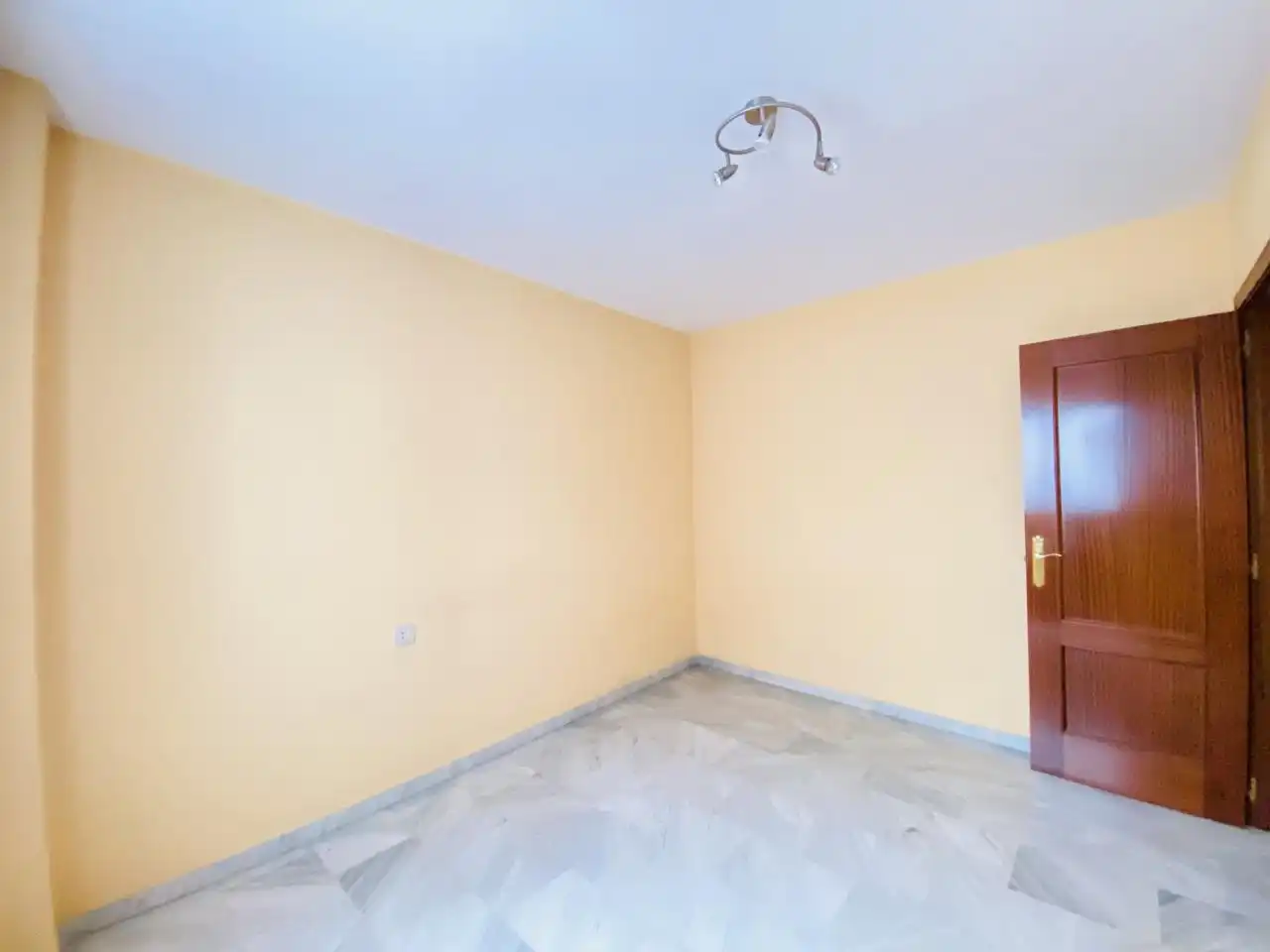 Piso con terraza en venta en Maria Teresa De Léon, imagen 20