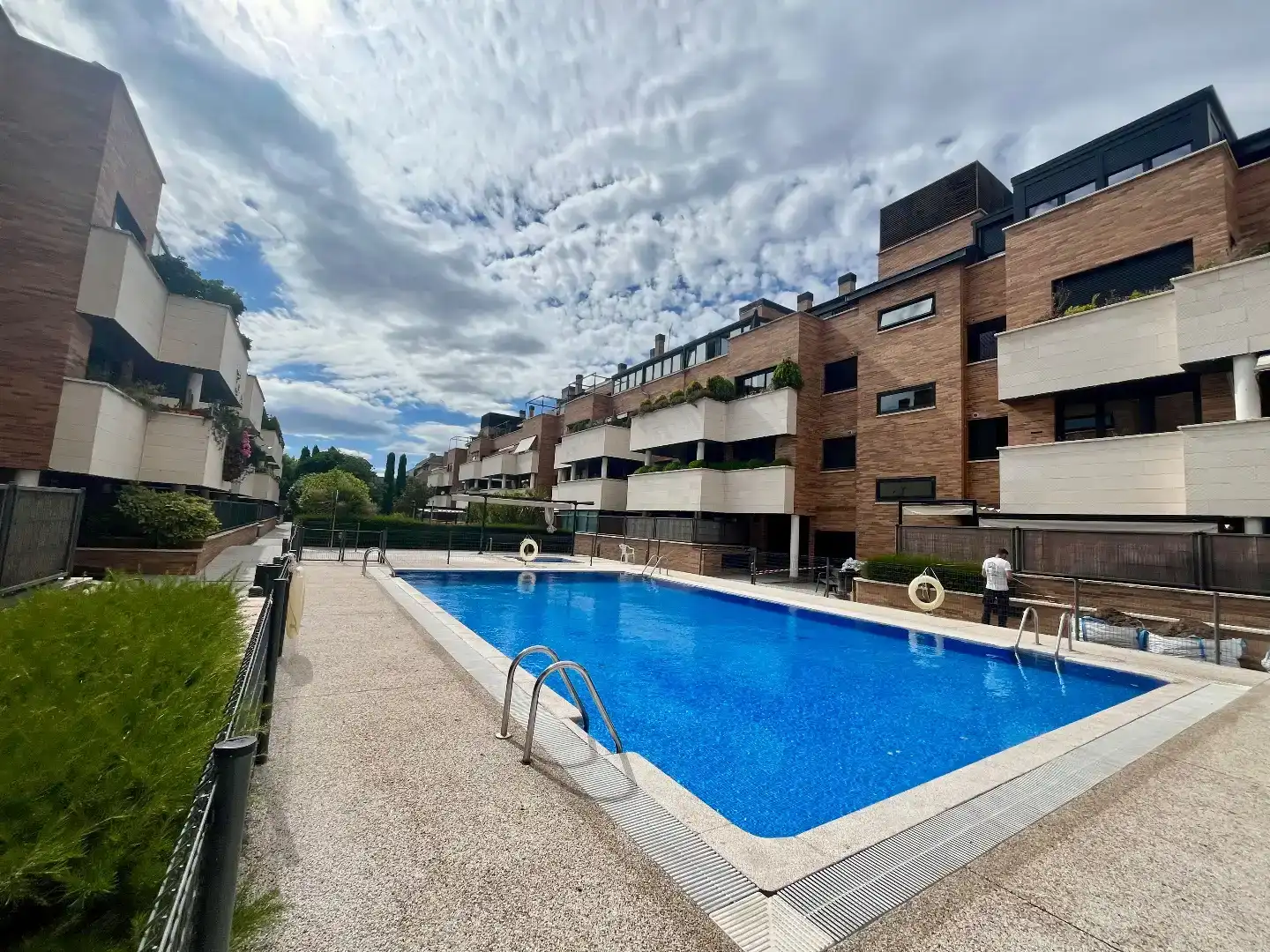 Vista exterior de Pis en venda en Las Rozas de Madrid amb Aire condicionat, Parquet i Traster