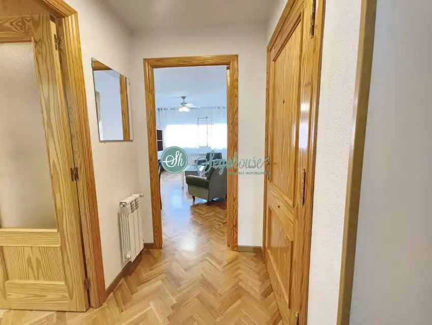 Wohnung zur Miete in Segovia mit Heizung, Parkett und Terrasse