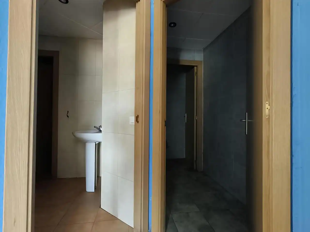 Gewerbefläche zum Verkauf in Calle Cabruñana, imagen 9