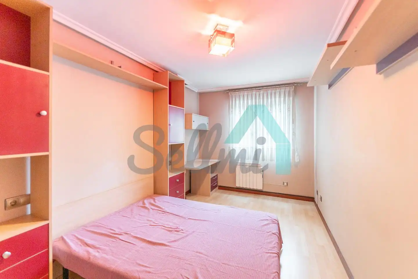 Habitación de Piso en venta en Mieres (Asturias) con Calefacción y Trastero