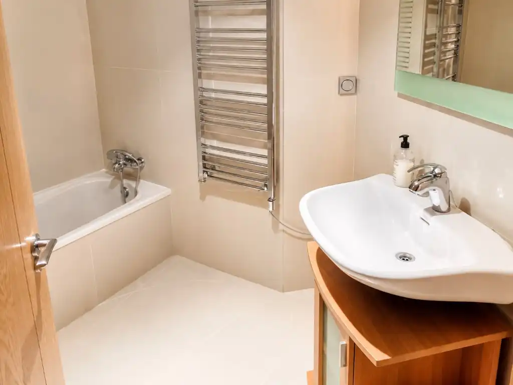 Bathroom of Apartments for sale in Altea