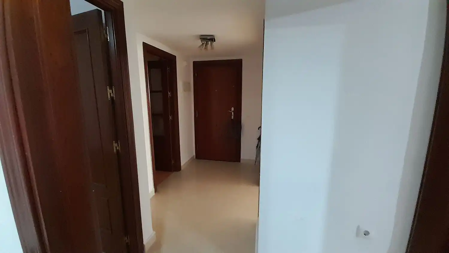 Wohnung zum Verkauf in Málaga mit Klimaanlage, Privatgarten und Terrasse