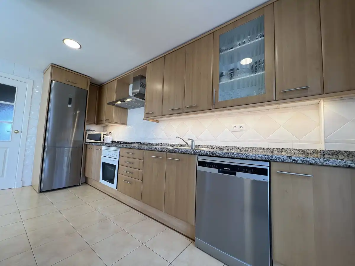 Cocina de Piso en venta en Marbella con Terraza, Trastero y Amueblado