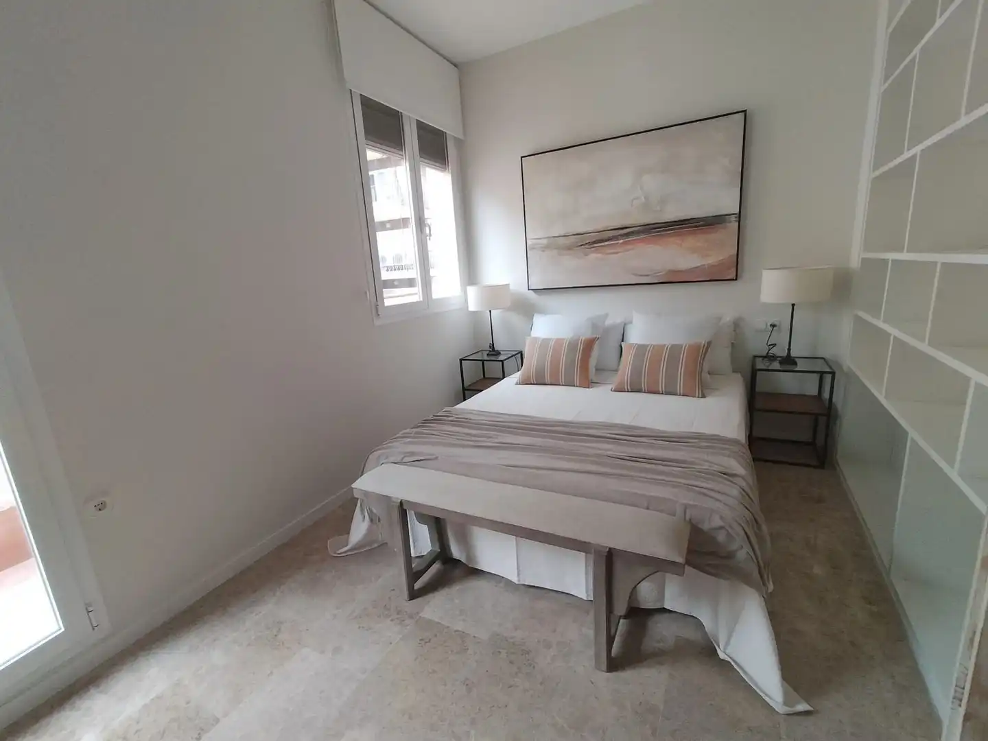 Schlafzimmer von Dachboden zur Miete in Málaga mit Klimaanlage und Terrasse