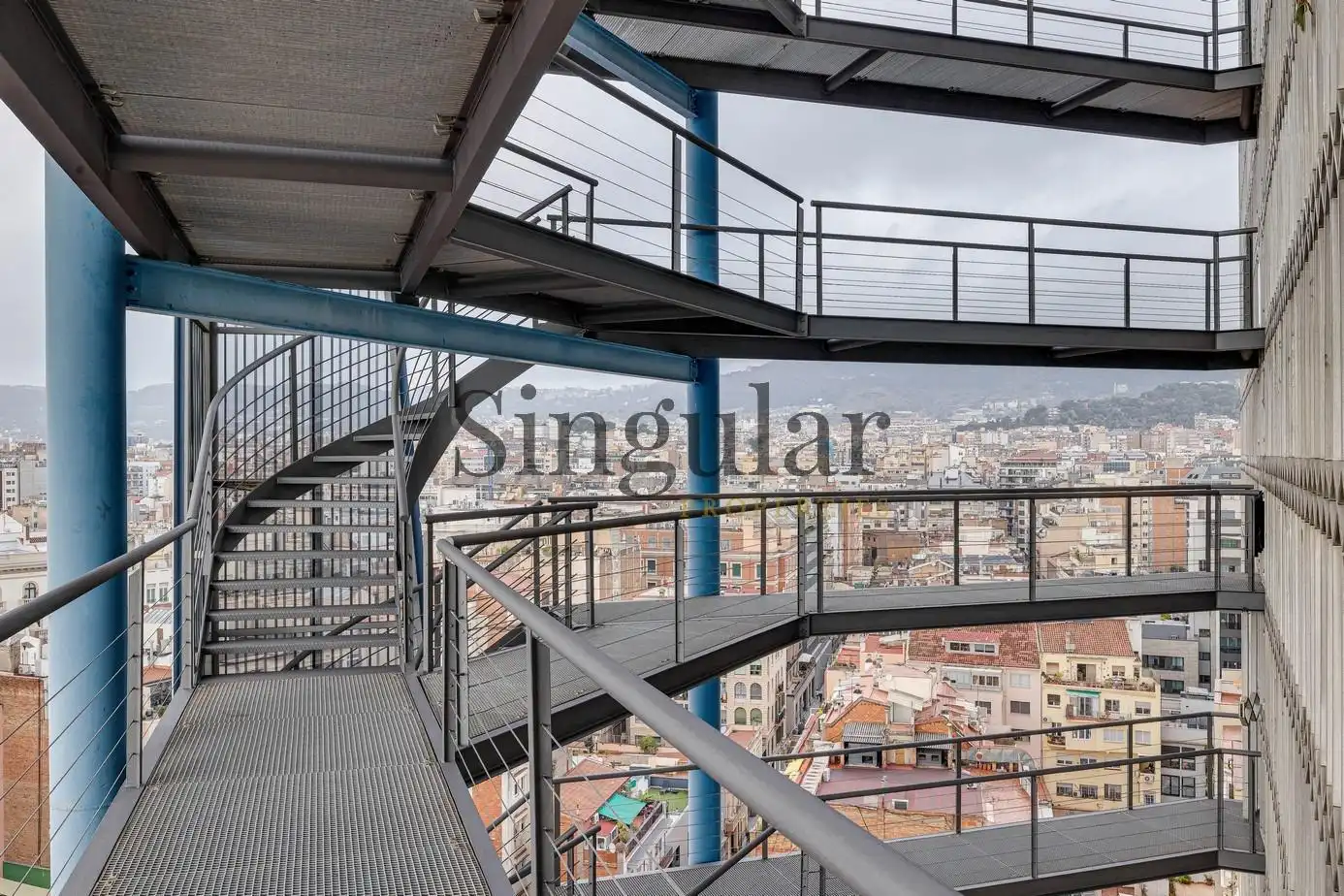 Vista exterior de Piso en venta en Barcelona