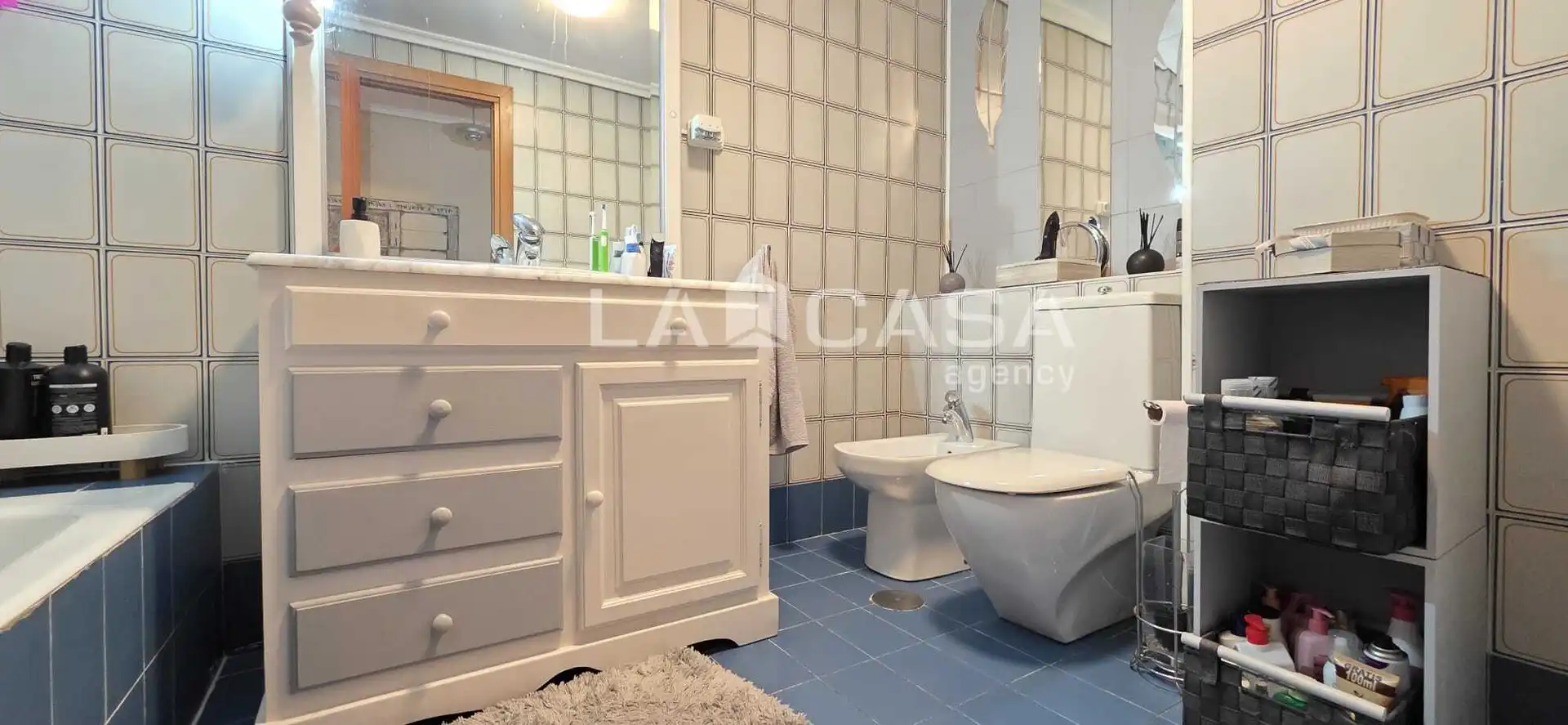 Baño de Piso en venta en Valladolid con Calefacción y Trastero