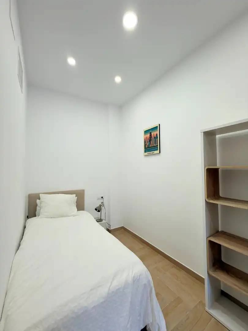Flat with terrace for sale in Calle de San Vicente, imagen 19