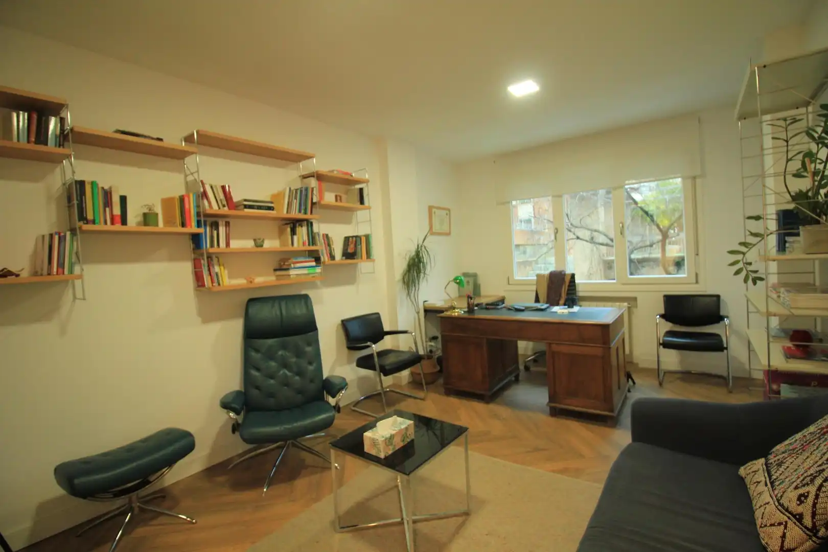 Office space to rent in Calle SAN ISIDRO