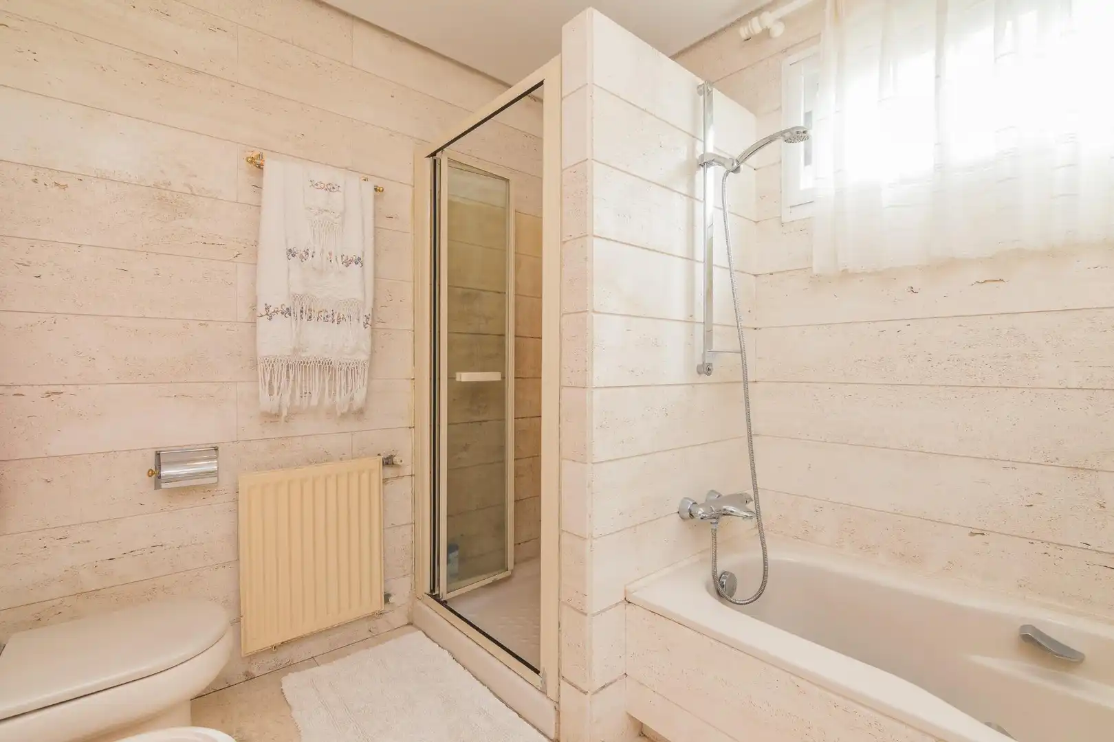 Baño de Casa o chalet en venta en Elche / Elx con Aire acondicionado, Jardín privado y Terraza