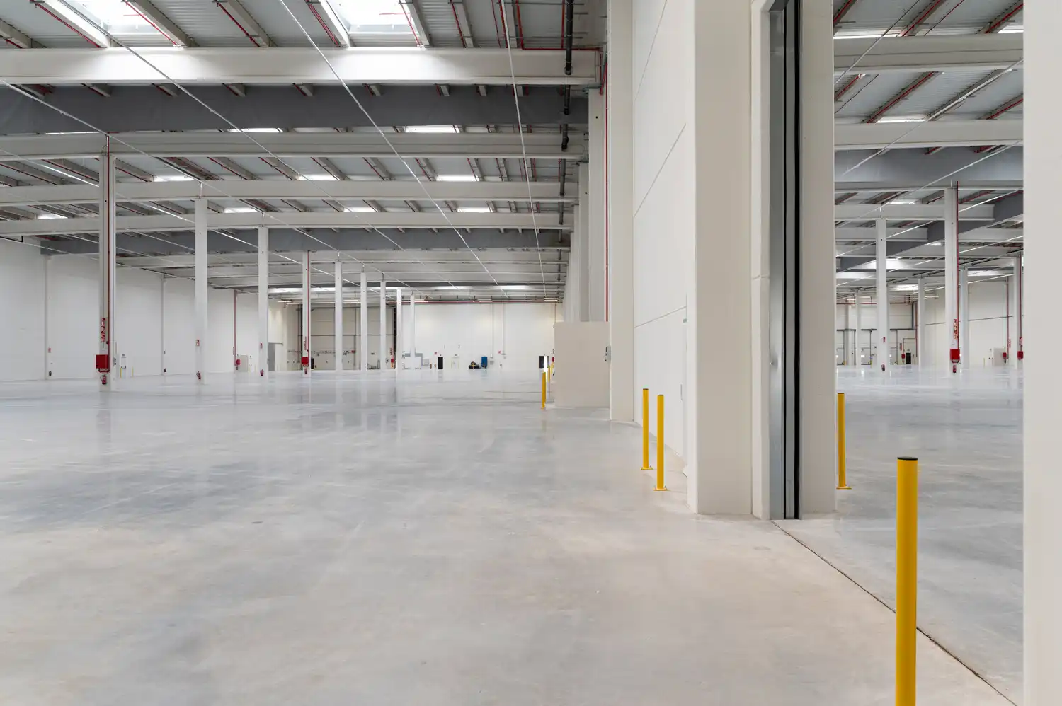 Industrial building with lift to rent in Martorell, imagen 14