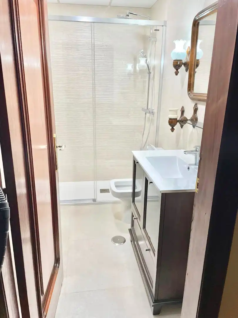 Bathroom of Apartments for rent in Cartagena  with Air Conditioner, Furnished and Washing machine