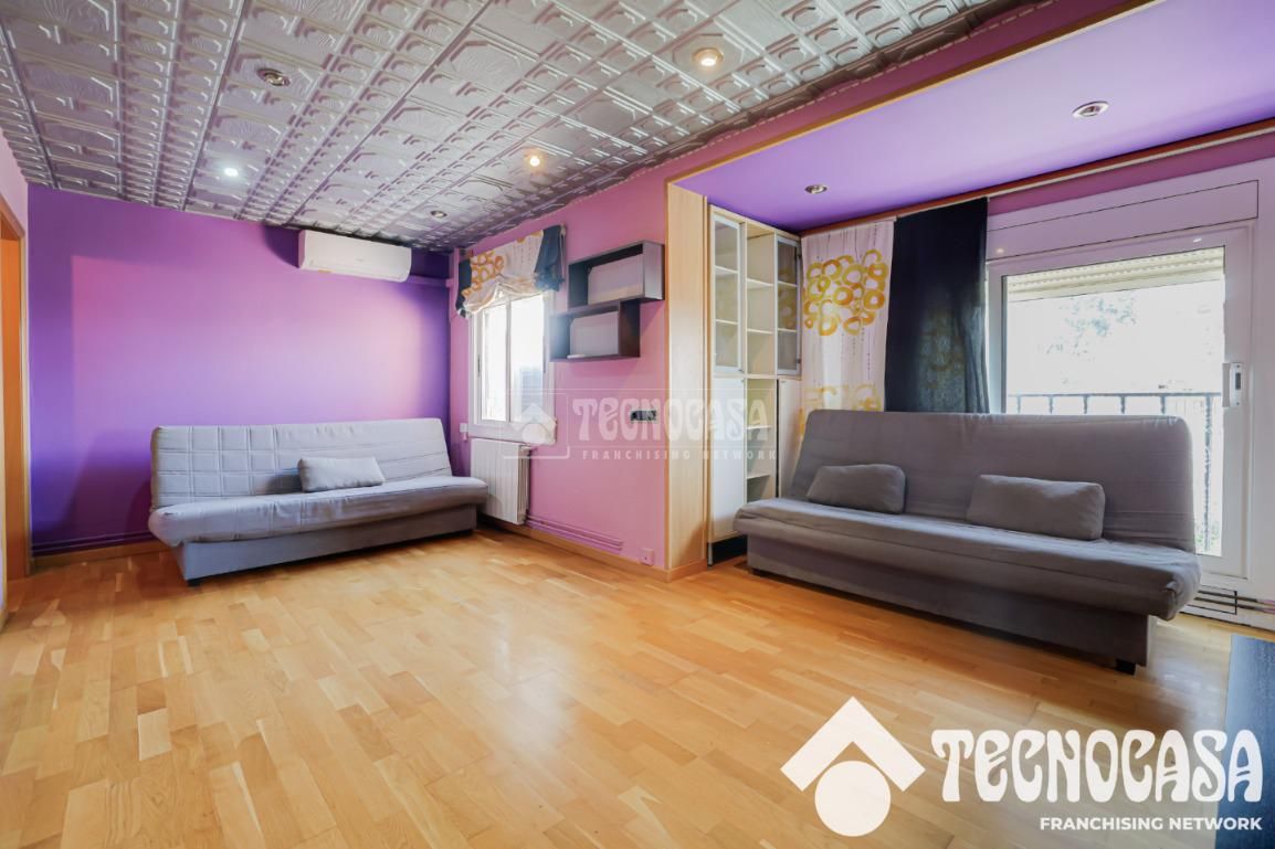 Sala d'estar de Pis en venda en Rubí amb Aire condicionat i Calefacció