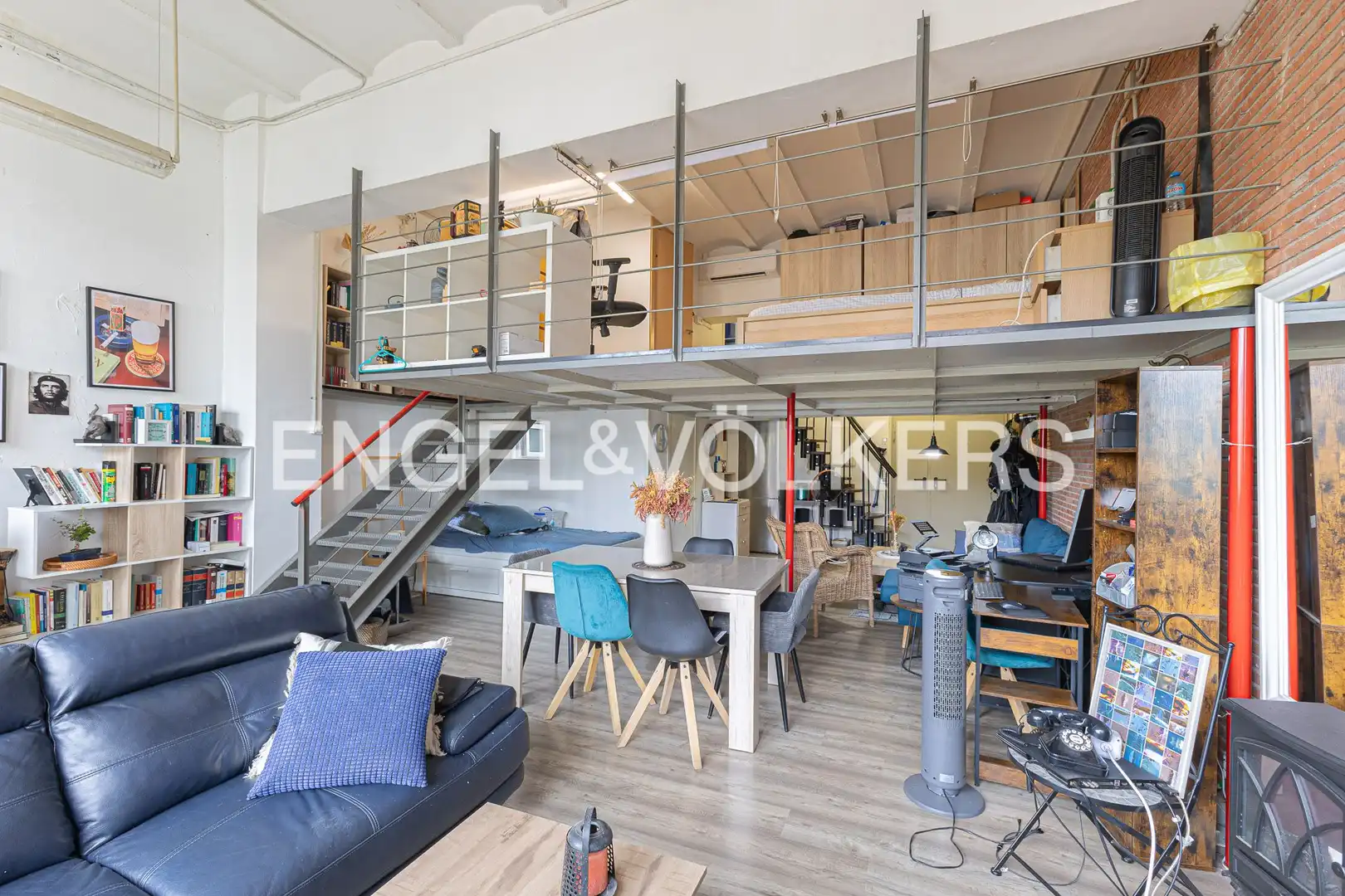 Vista exterior de Piso en venta en Barcelona con Aire acondicionado y Calefacción