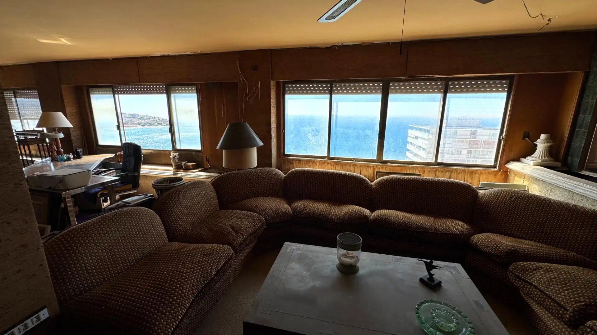 Sala d'estar de Pis en venda en Alicante / Alacant amb Calefacció, Moblat i Jacuzzi