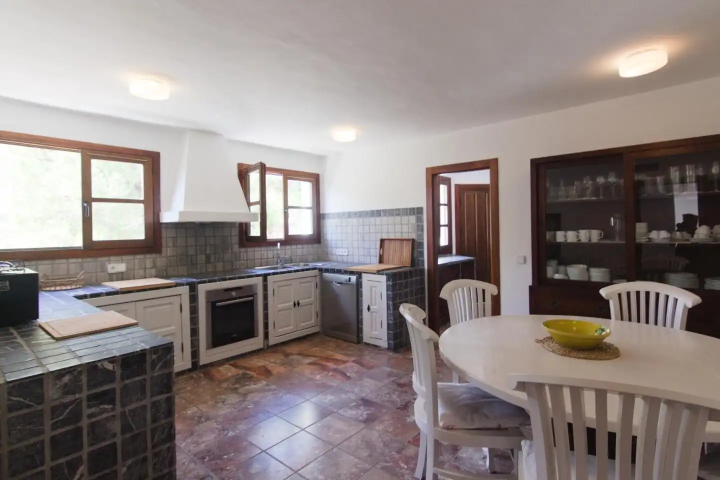 Cocina de Casa o chalet en venta en Sant Josep de sa Talaia con Jardín privado, Terraza y Piscina