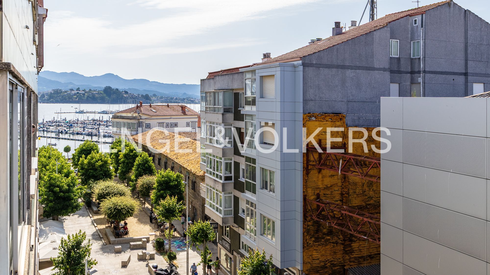 Vista exterior de Apartament en venda en Baiona amb Calefacció, Parquet i Traster