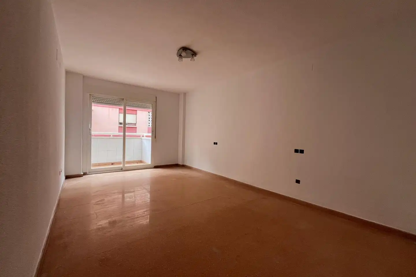 Habitación de Apartamento en venta en Villajoyosa / La Vila Joiosa con Terraza y Alarma