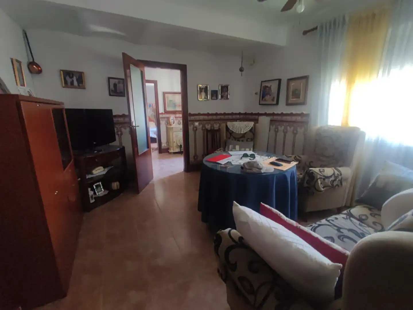 Sala d'estar de Casa o xalet en venda en La Aldea del Obispo  amb Moblat