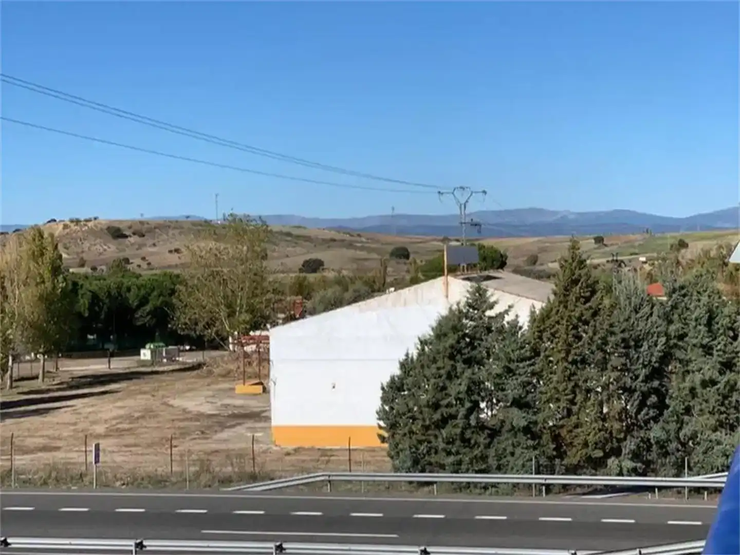 Vista exterior de Local en venta en Otero