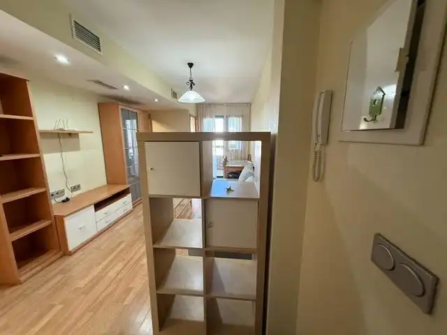Habitación de Apartamento de alquiler en Murcia con Aire acondicionado, Calefacción y Parquet