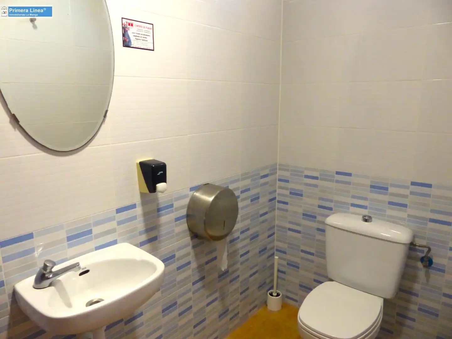 Bathroom of Commercial properties for sale in Cartagena  with Furnished