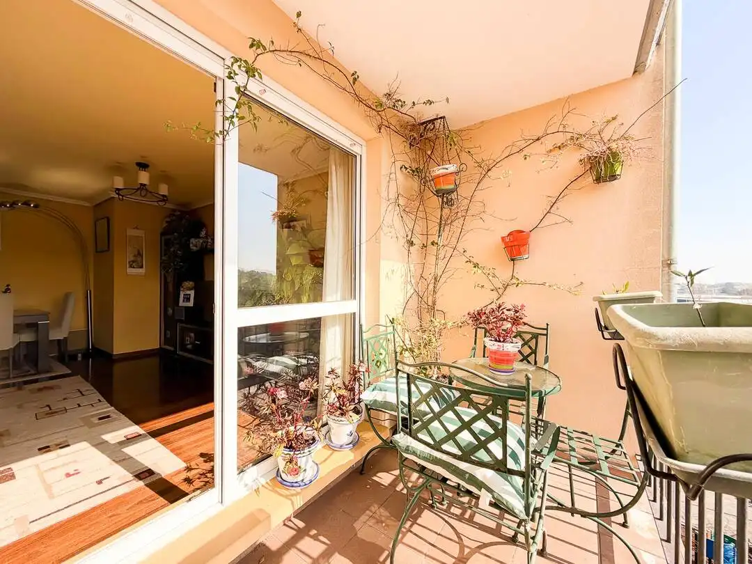 Terraza de Piso en venta en Santa Cruz de Bezana con Calefacción, Terraza y Trastero