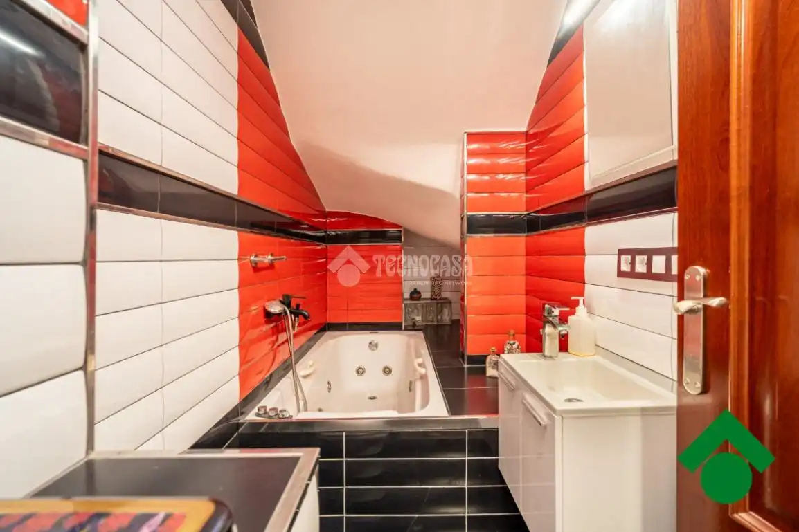 Baño de Casa o chalet en venta en Maracena con Aire acondicionado, Terraza y Domótica