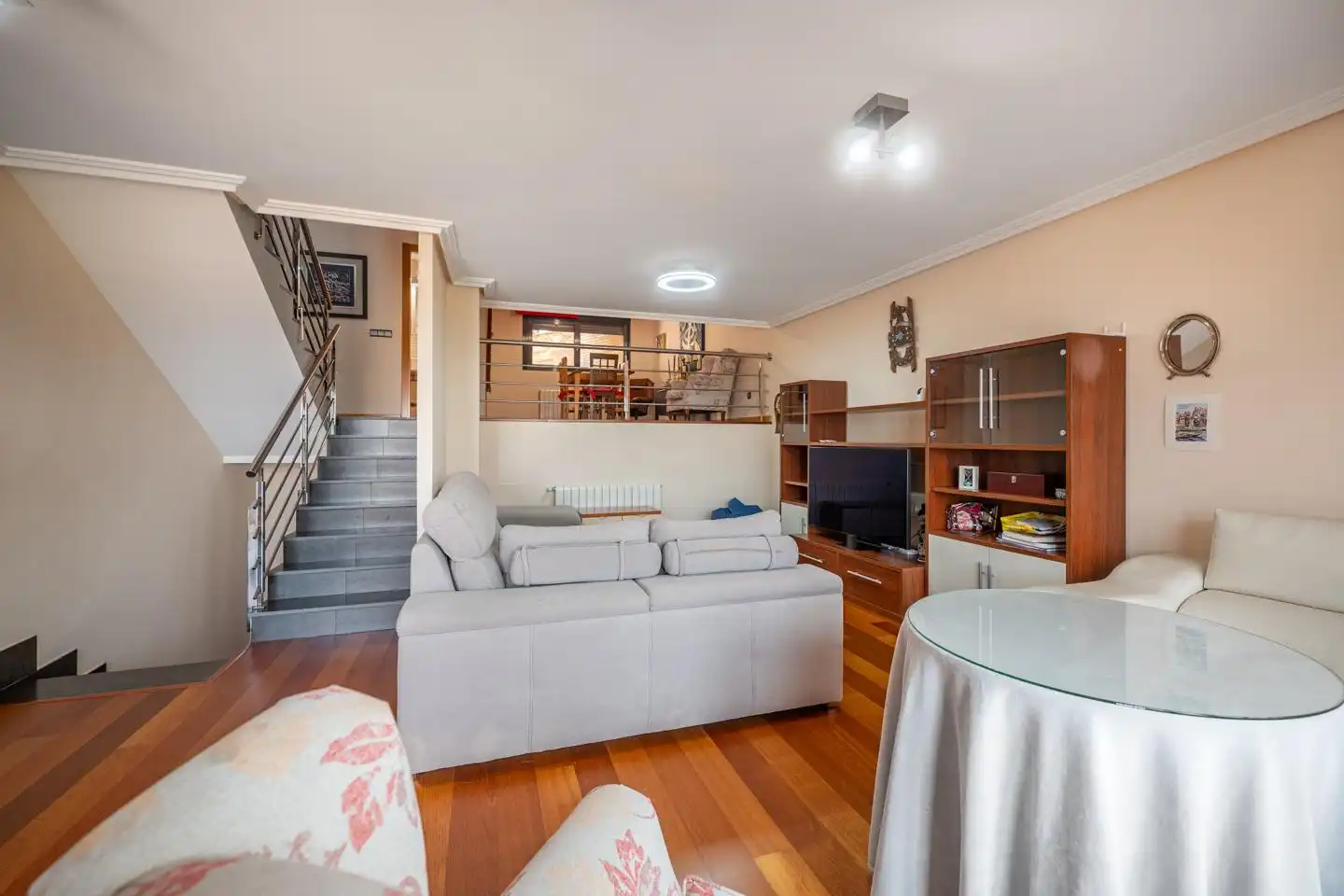 Sala de estar de Casa adosada en venta en Ávila con Calefacción, Jardín privado y Terraza