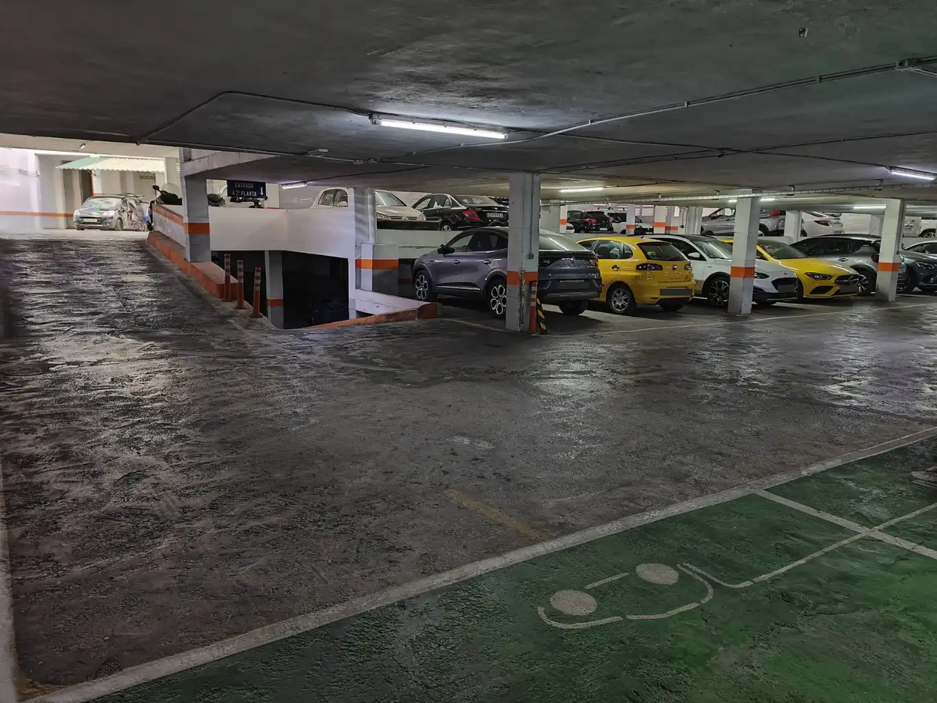Parking de Garaje de alquiler en Valencia con Alarma