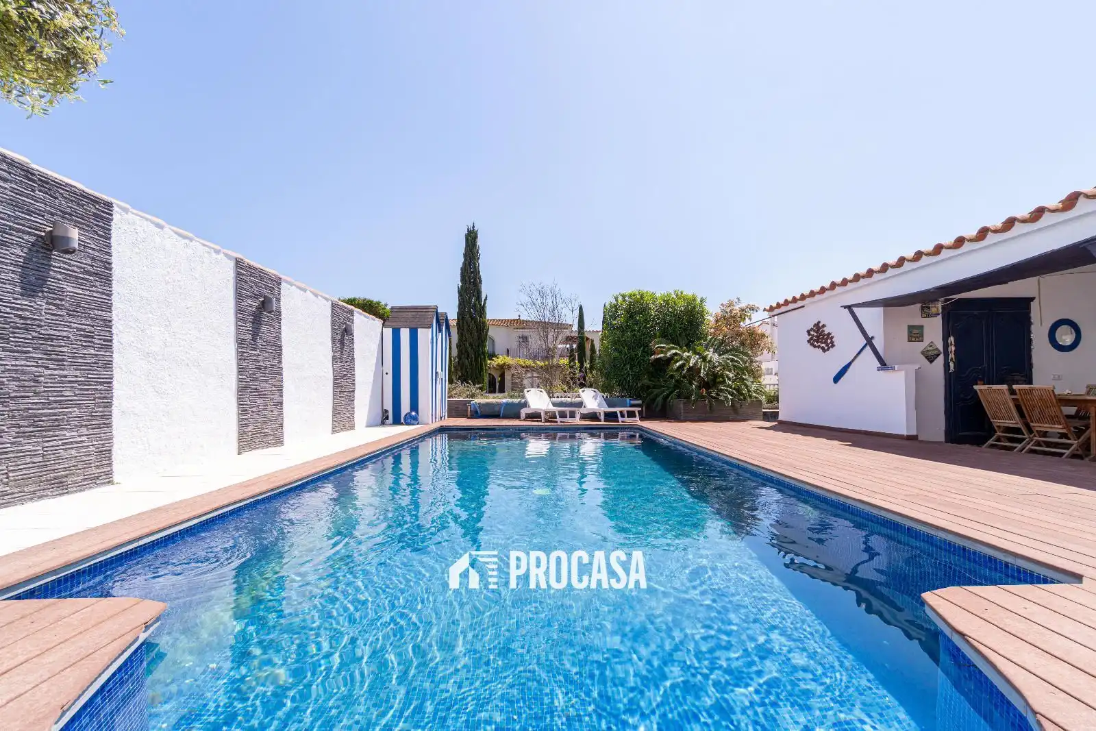 Chalet con piscina en venta en NORFEU, imagen 3
