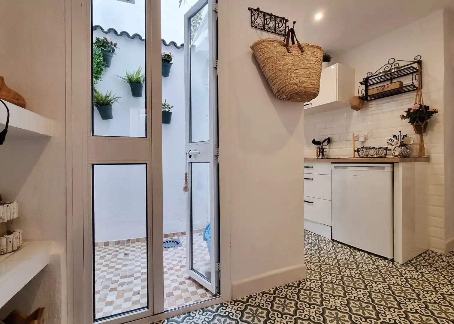 Kitchen of Ground floor for sale in Marbella  with Air Conditioner, Furnished and Internet