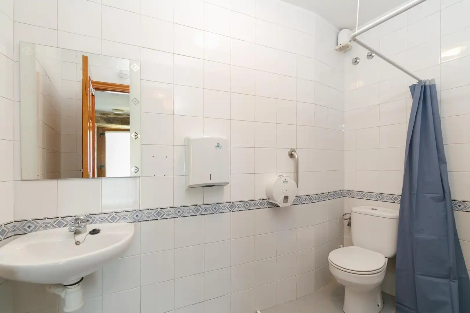 Bathroom of Houses for sale in Arbo  with Heating, Private garden and Storage room